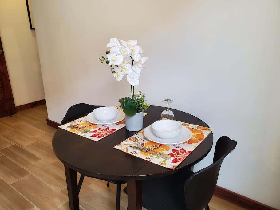 'The Solace' New Luxury Modern 1Bed 1Bath Apt. ポートモア エクステリア 写真
