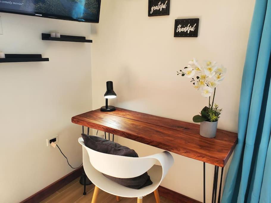 'The Solace' New Luxury Modern 1Bed 1Bath Apt. ポートモア エクステリア 写真